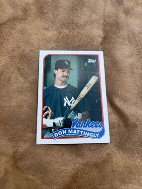 1989 Topps Don Mattingly #700 Baseball Card